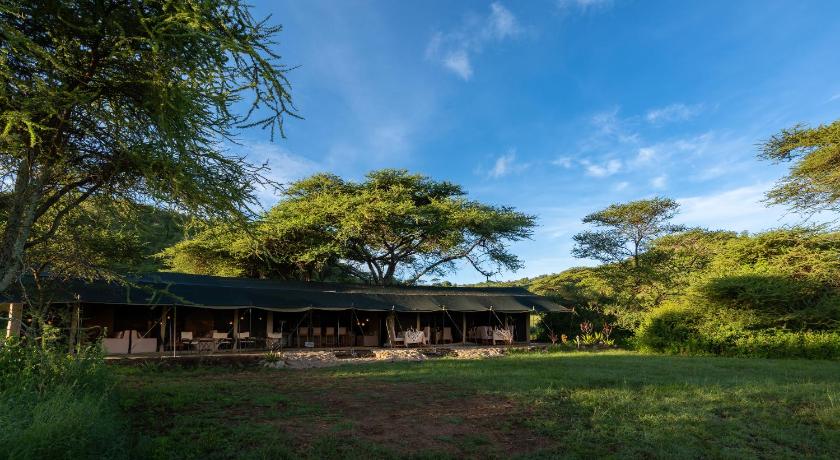 Serengeti Woodlands Camp photo