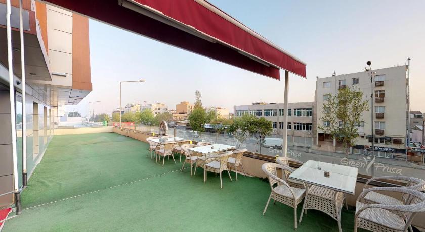 Green Prusa Hotel - image 2