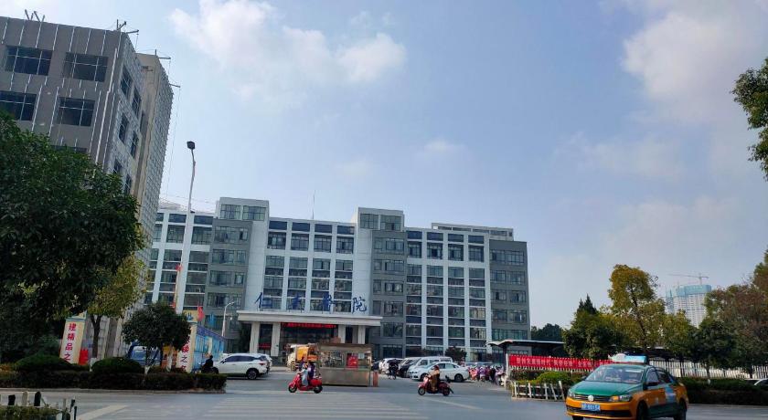 7 Days Inn Xuancheng High-Speed Railway Station – Xuancheng, VA
