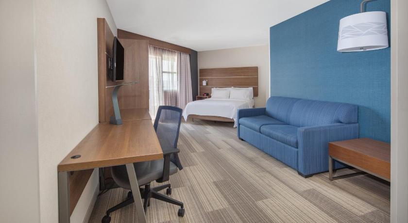 Holiday Inn Express Hotel & Suites San Diego Airport - Old Town