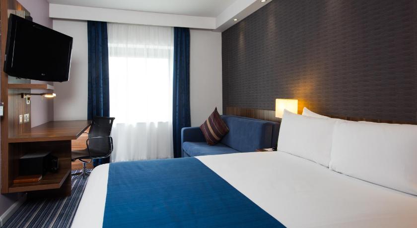 Holiday Inn Express London-Wimbledon-South