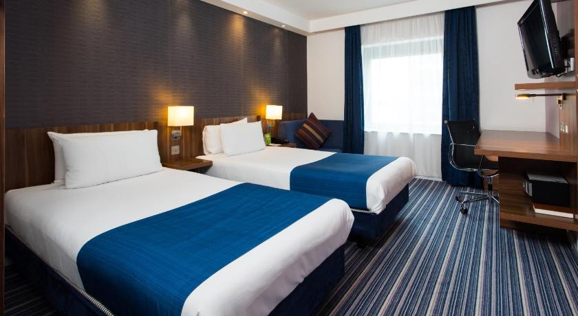 Holiday Inn Express London-Wimbledon-South