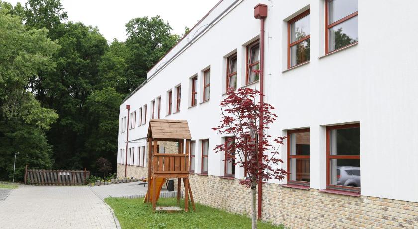 Sporthotel Hostivice photo