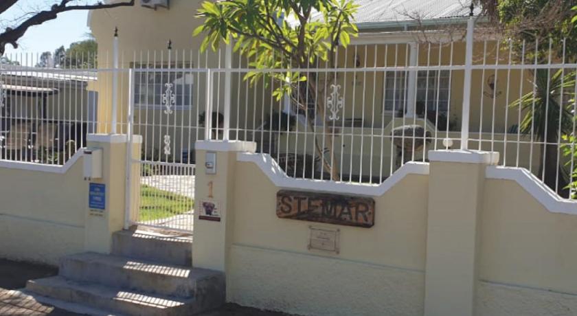 a row of stairs leading to a building, Stemar Self Catering in Graaff-Reinet