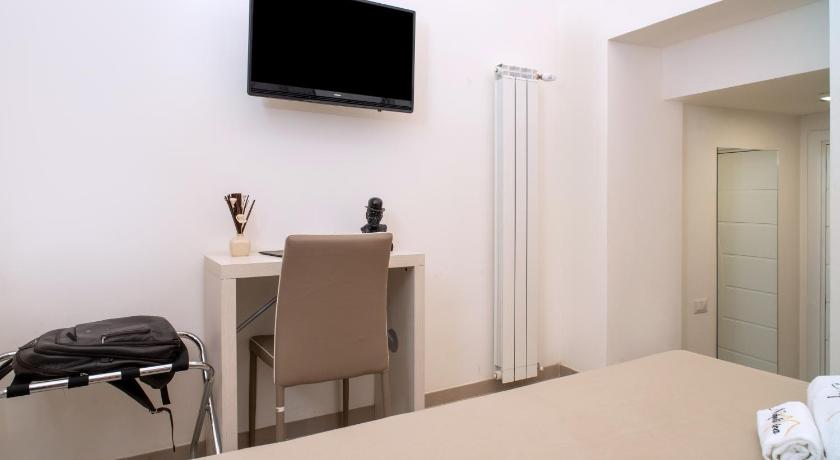 Image of Standard Double Room 5