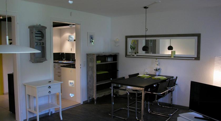 Joline private guest apartment just feel at home — Hotel in Jens