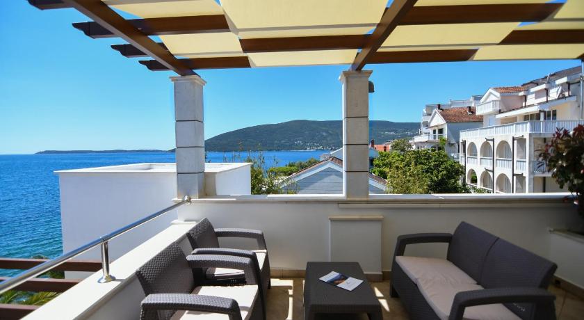 Image of Superior Double Room with Sea View 5