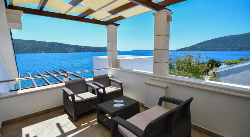 Image of Superior Double Room with Sea View 4