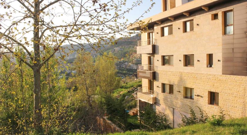 Austria Luxury Apartments, Faraya — Hotel in Faraya