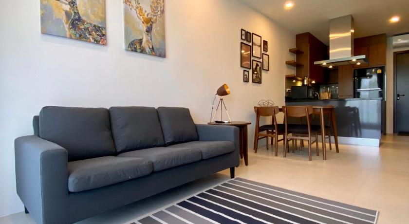 라용 Escape Condominiums Beachfront Suites - Mae Phim 5성급 게스트하우스 스위트룸