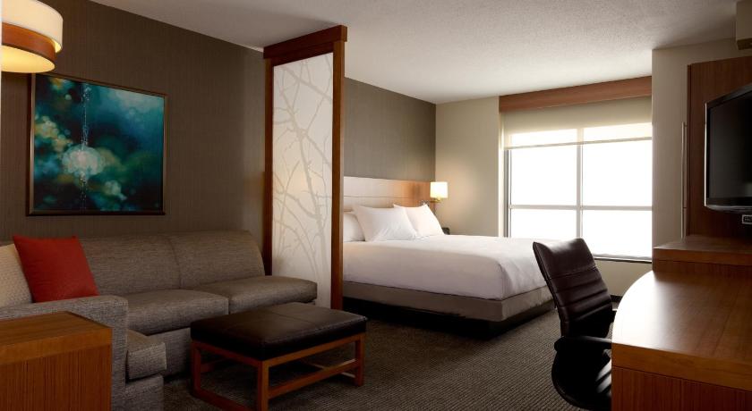 Hyatt Place Calgary Airport