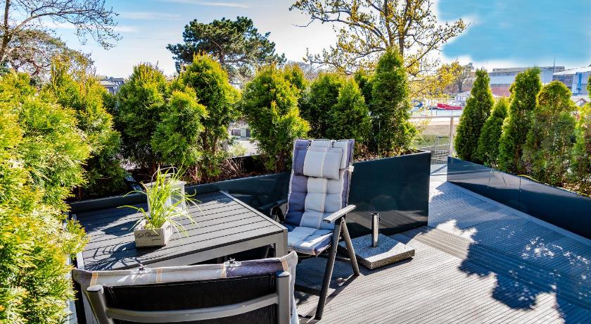 Image of Double Room with Terrace - 6 12