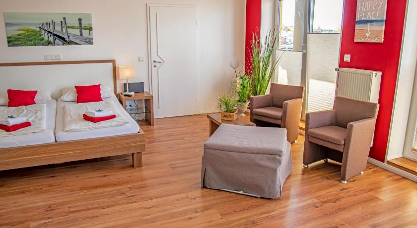 Image of Double Room with Partial Sea View and Balcony - 11 6