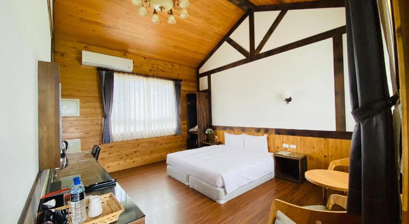 Image of deluxe cabin 0