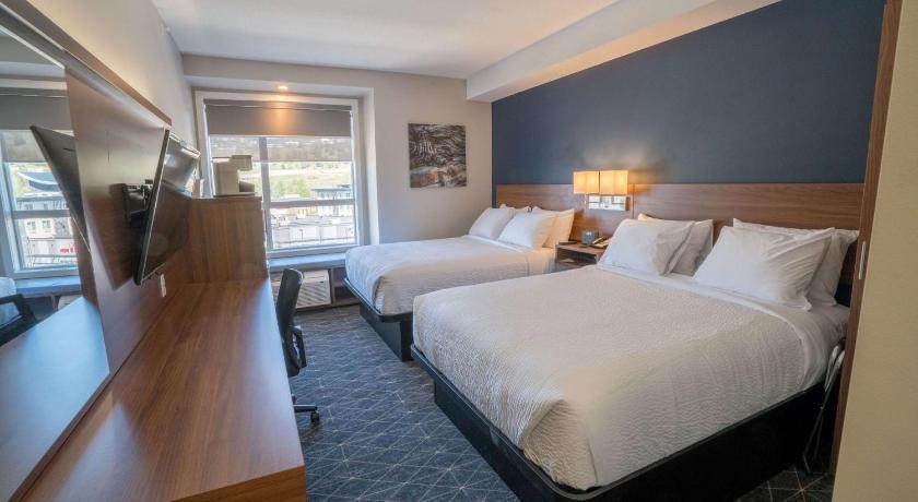 Microtel Inn & Suites by Wyndham Kelowna