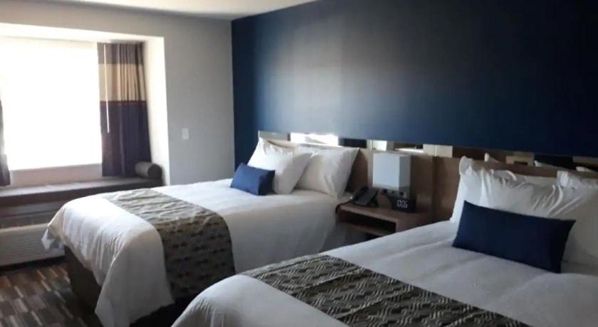 Microtel Inn & Suites by Wyndham Woodland Park