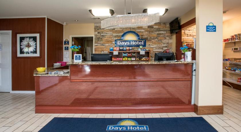 Days Hotel by Wyndham Allentown Airport / Lehigh Valley