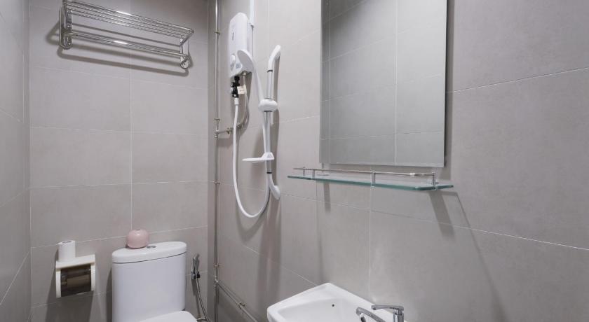 Image of Family Triple 7