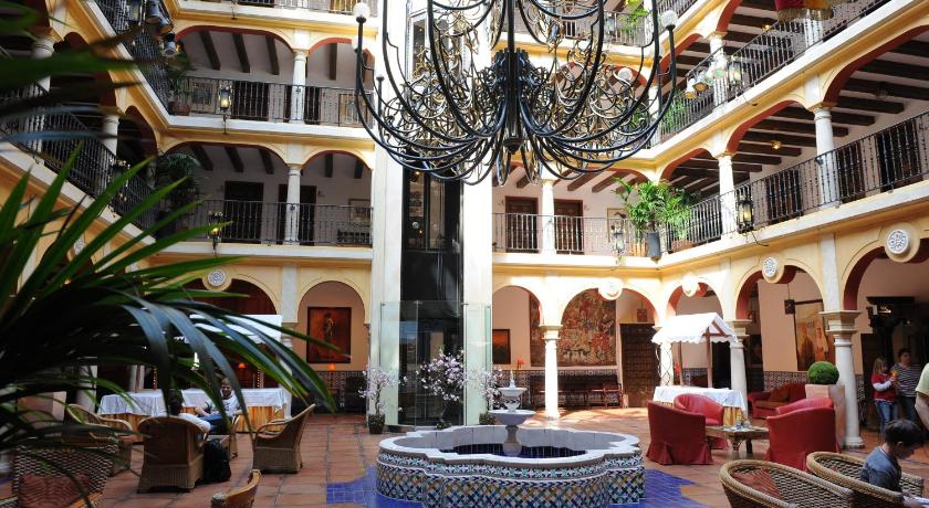 4-Sterne Erlebnishotel El Andaluz, Europa-Park Freizeitpark & Erlebnis-Resort photo