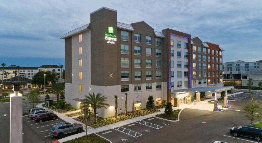 Holiday Inn Express Orlando - Lake Buena Vista Area