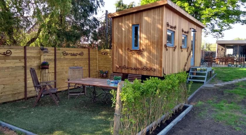 B&B Dream On Wheels photo