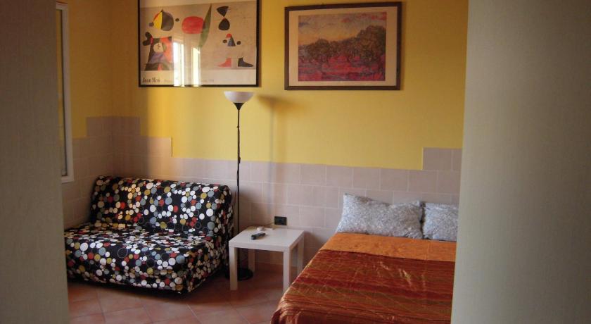 Image of Studio Apartment 3