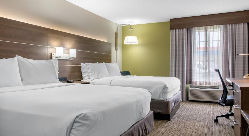 Holiday Inn Express & Suites Harrison