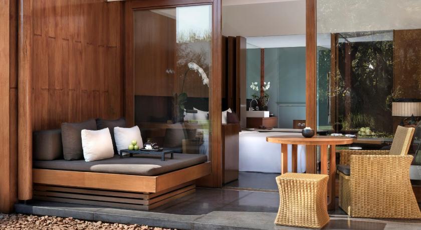 Image of Deluxe Garden View Room 6
