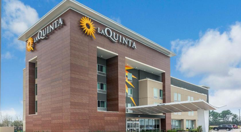 La Quinta Inn and Suites by Wyndham Houston Spring South