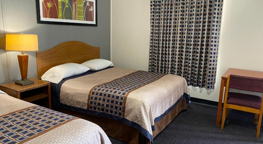 Mount Vernon (MO) Usa Inn 2-Star Accommodation pool