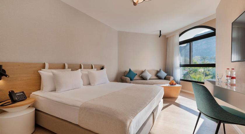 Image of Deluxe Room 0