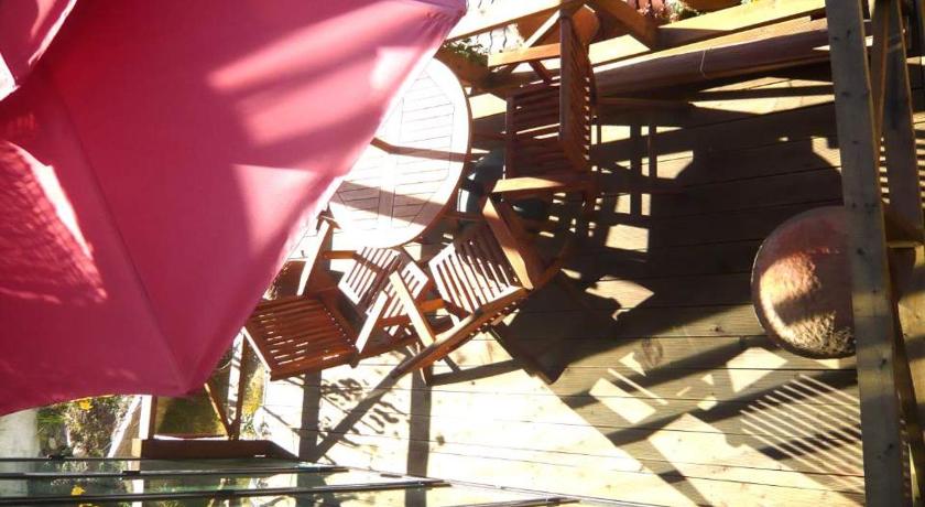 Guesthouse in Picture photo