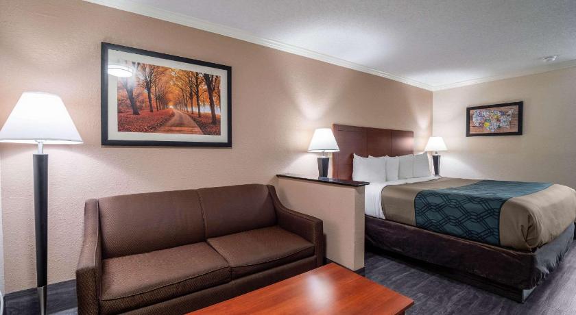 Econo Lodge Inn & Suites Cayce