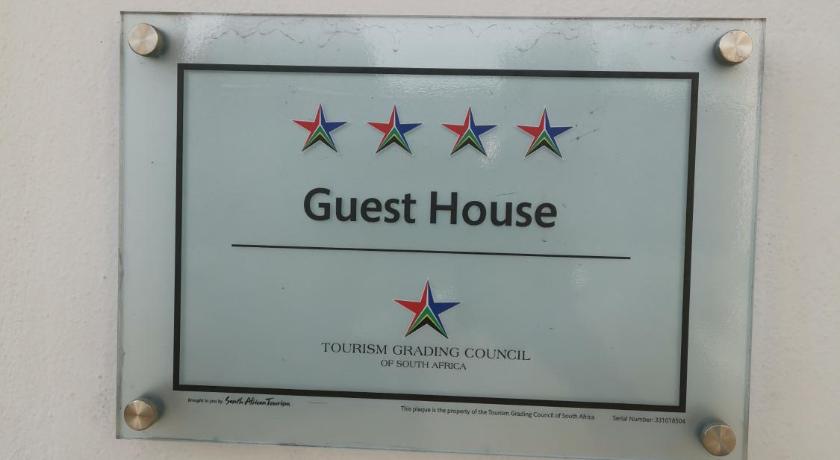 Erasmus manor Guest House photo