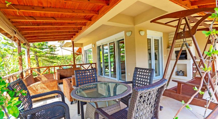 Paradise Town Villa Camilla 100 MBPS free wifi photo