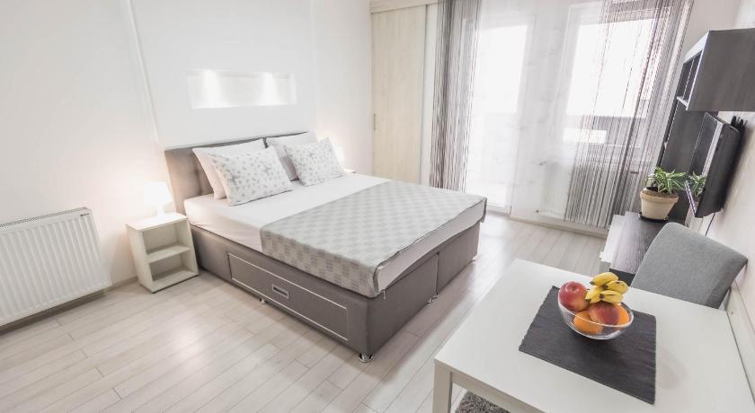 Apartments Visnja — Hotel in Banja Koviljaca