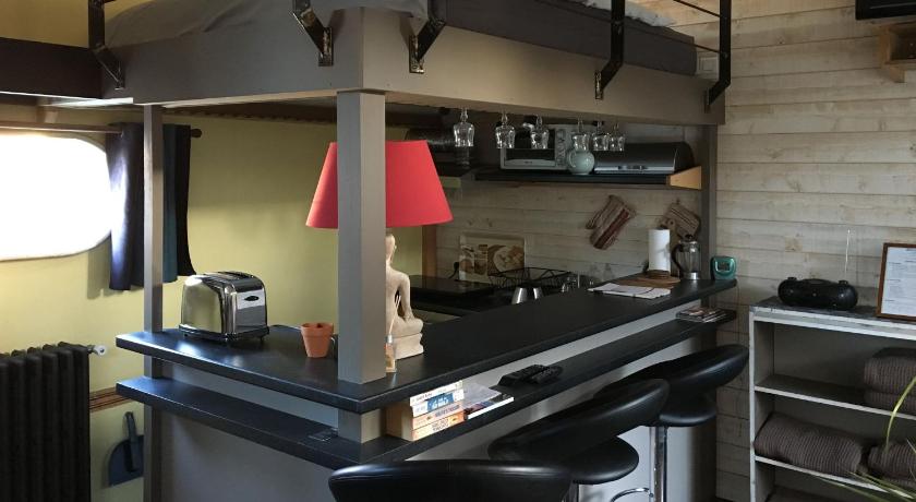 Boat For Guest - image 5