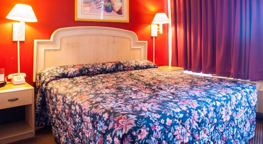 Image of Standard King Room Non-Smoking 0