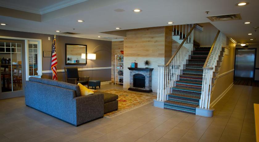 Country Inn & Suites by Radisson, Burlington (Elon), NC