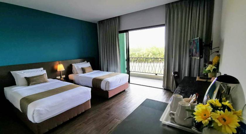 Coco View Hotel (SHA Extra Plus) photo