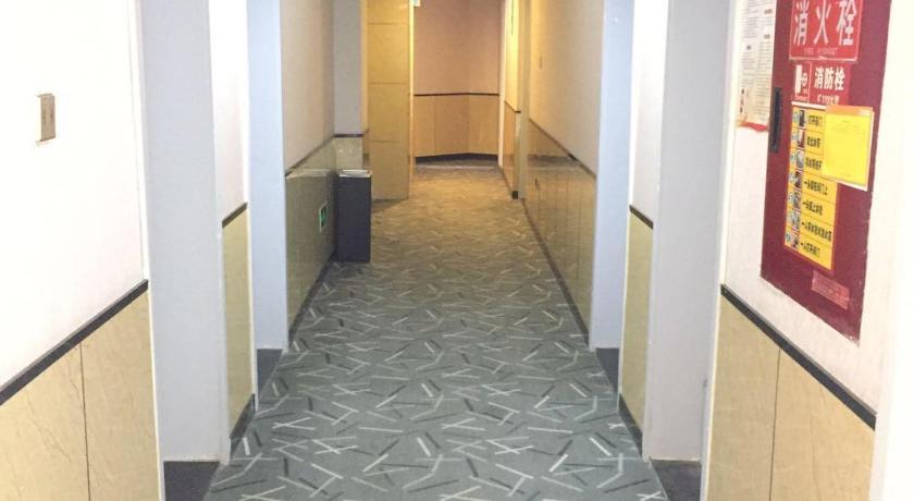 7 Days Inn  Chengdu Wuhouci Provincial Orthopedic Hospital Metro Station – Chengdu, IL