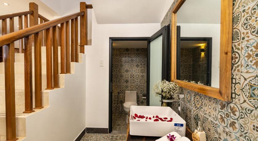 Image of Villa 17