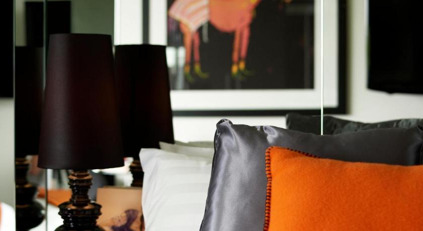 Image of Studio Suite 16