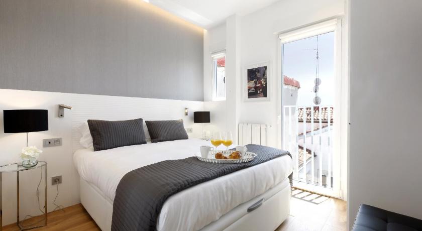 Isabel by Madflats Collection — Hotel in Madrid