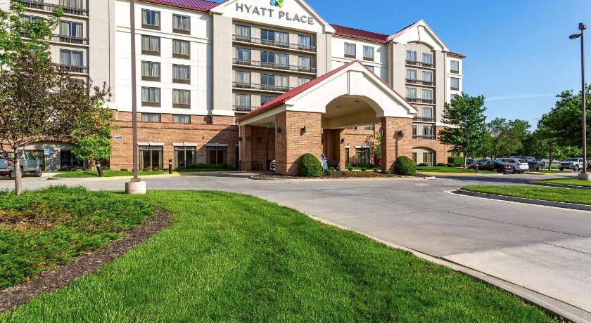 Hyatt Place Overland Prk Convention Cntr photo