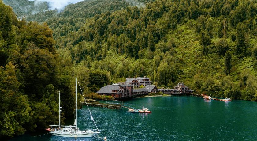 Puyuhuapi Lodge &amp; Spa — Hotel in Puerto Cisnes