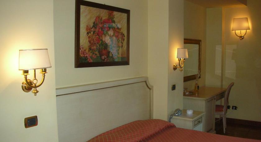 Image of Quadruple Room 1
