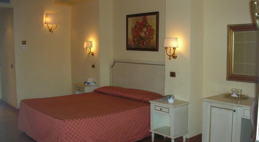Image of Twin Room 1