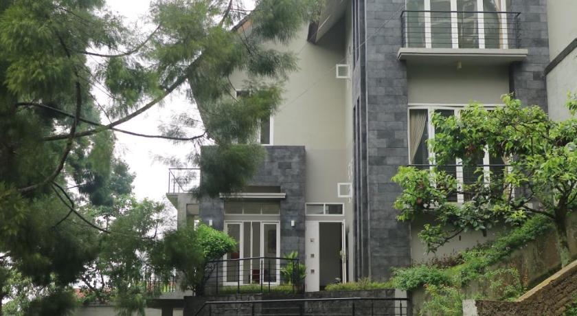 Exterior view, Villa Babeh in Bandung