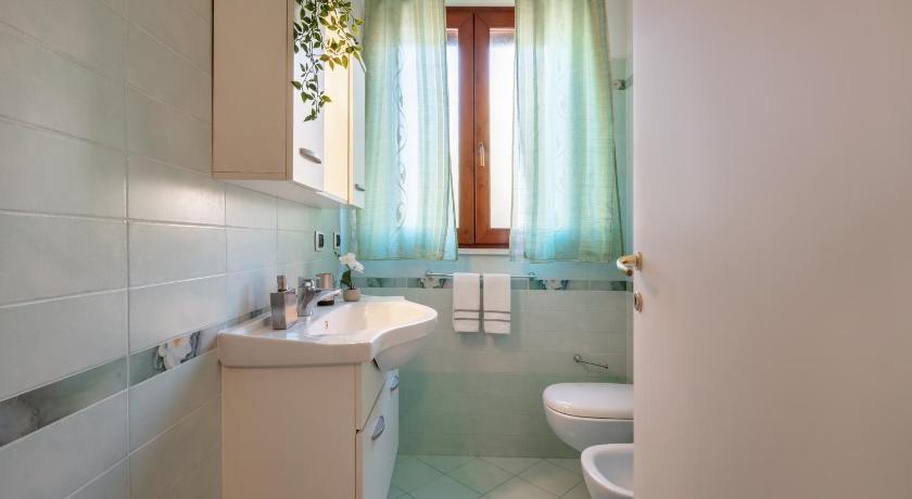 Casa Alice vicino al mare con ampio balcone photo